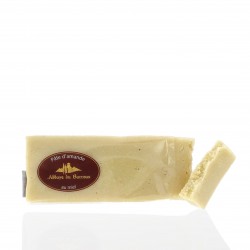 Pâte d'amandes, miel et noix