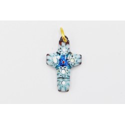 Croix émail fleurs bleus et blanches