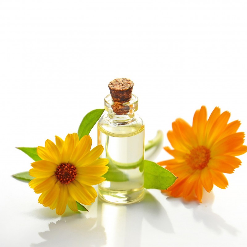 Huiles essentielles issues de l'artisanat monastique reflet d'un savoir faire religieux ancestral
